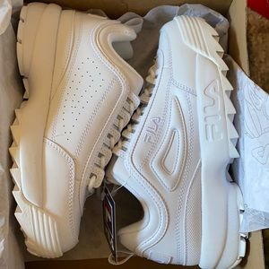 Fila disruptor II premium size 7 brand new